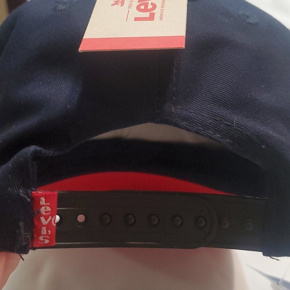 LEVI'S hat - Picture 4 of 4